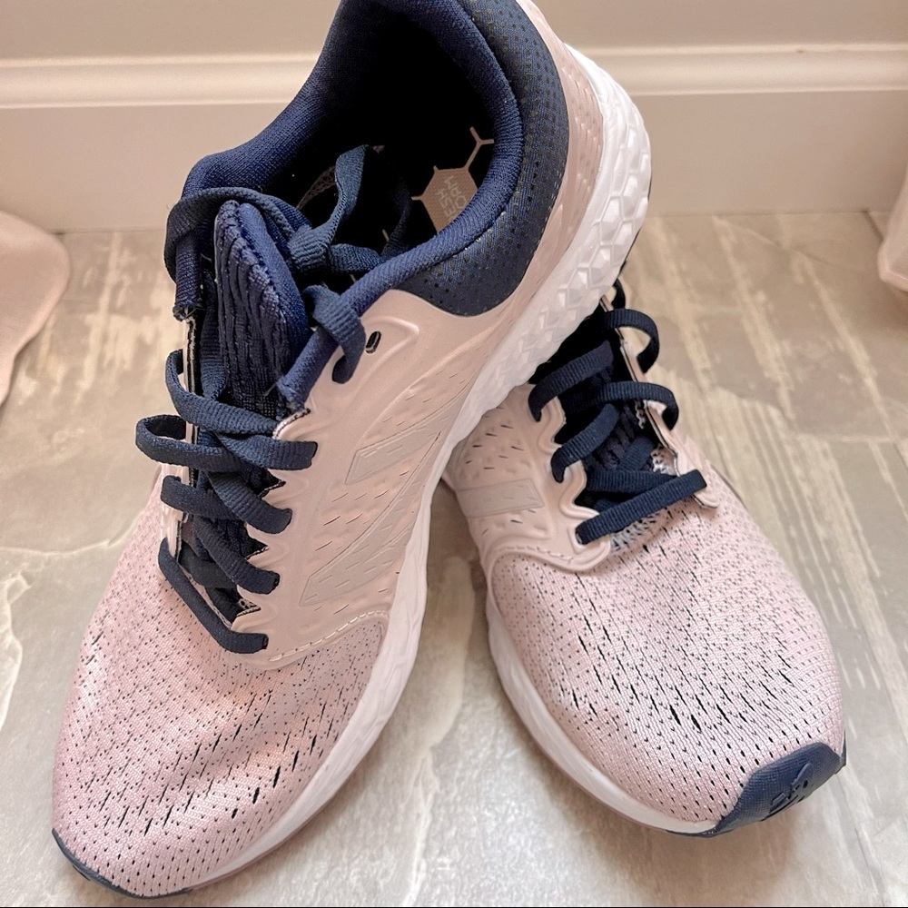 New Balance Shoes | size 8.5 women’s | NWT